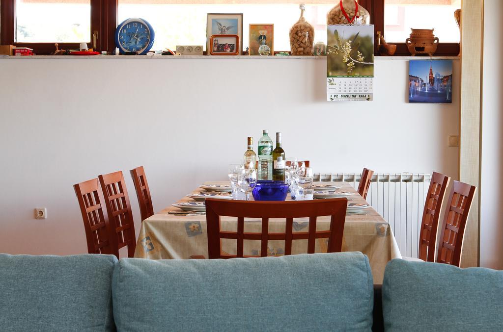 Apartman Lavanda Kali Exteriör bild